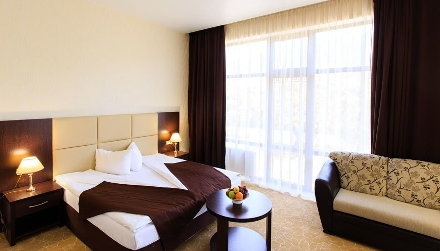 Студия с видом на горы