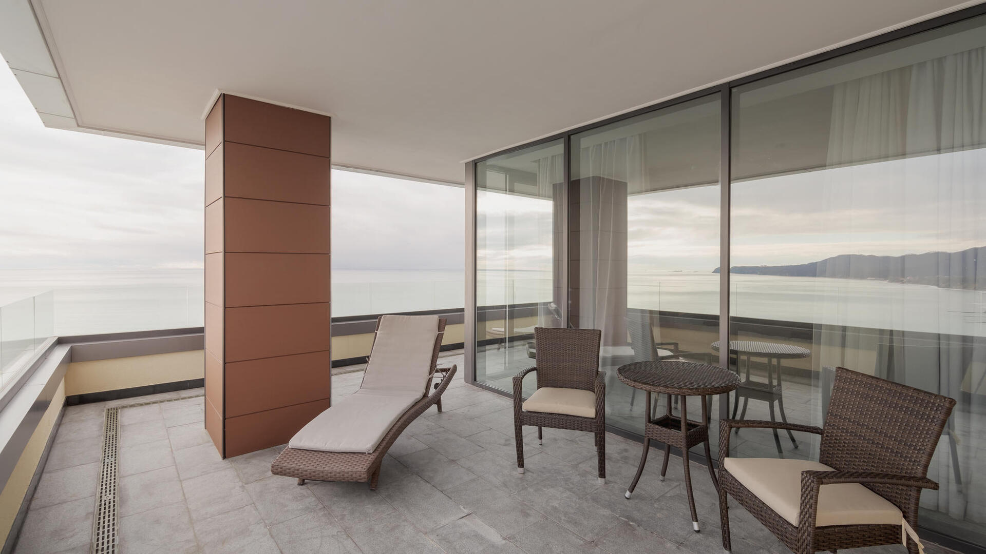 Посмотреть в галерее Executive Suite Sea, корпус 5*****