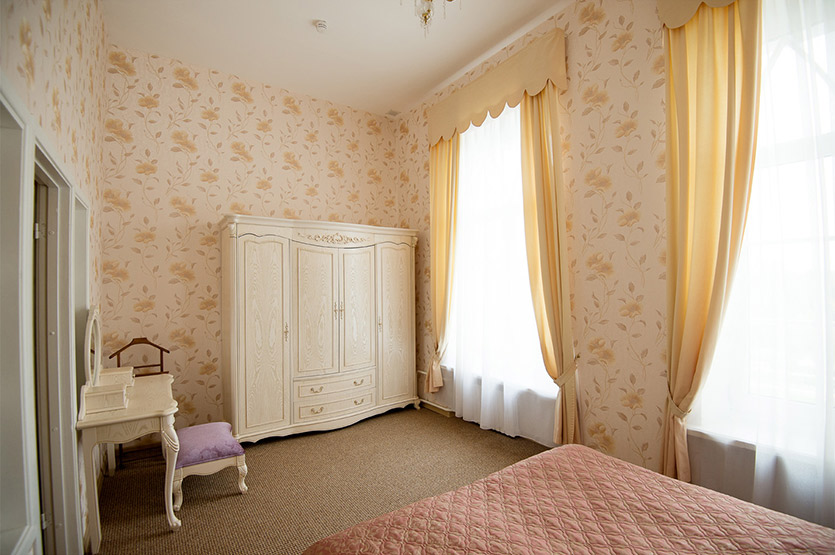 Полулюкс 2-мест.2-комн.Д-3 (1,3 этаж)