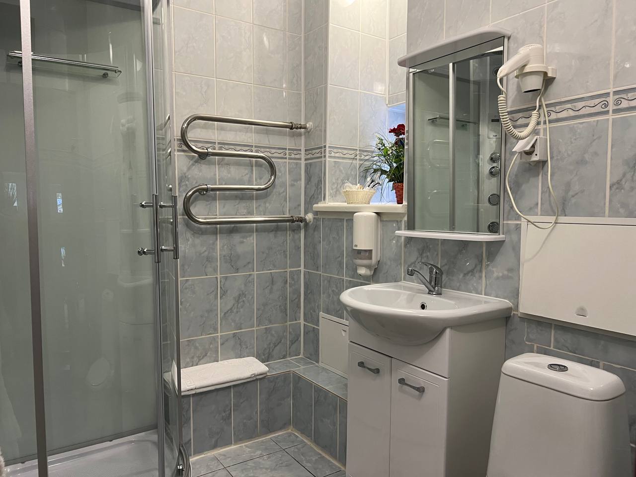 Коттедж 4-местный 3-комнатный Коттедж