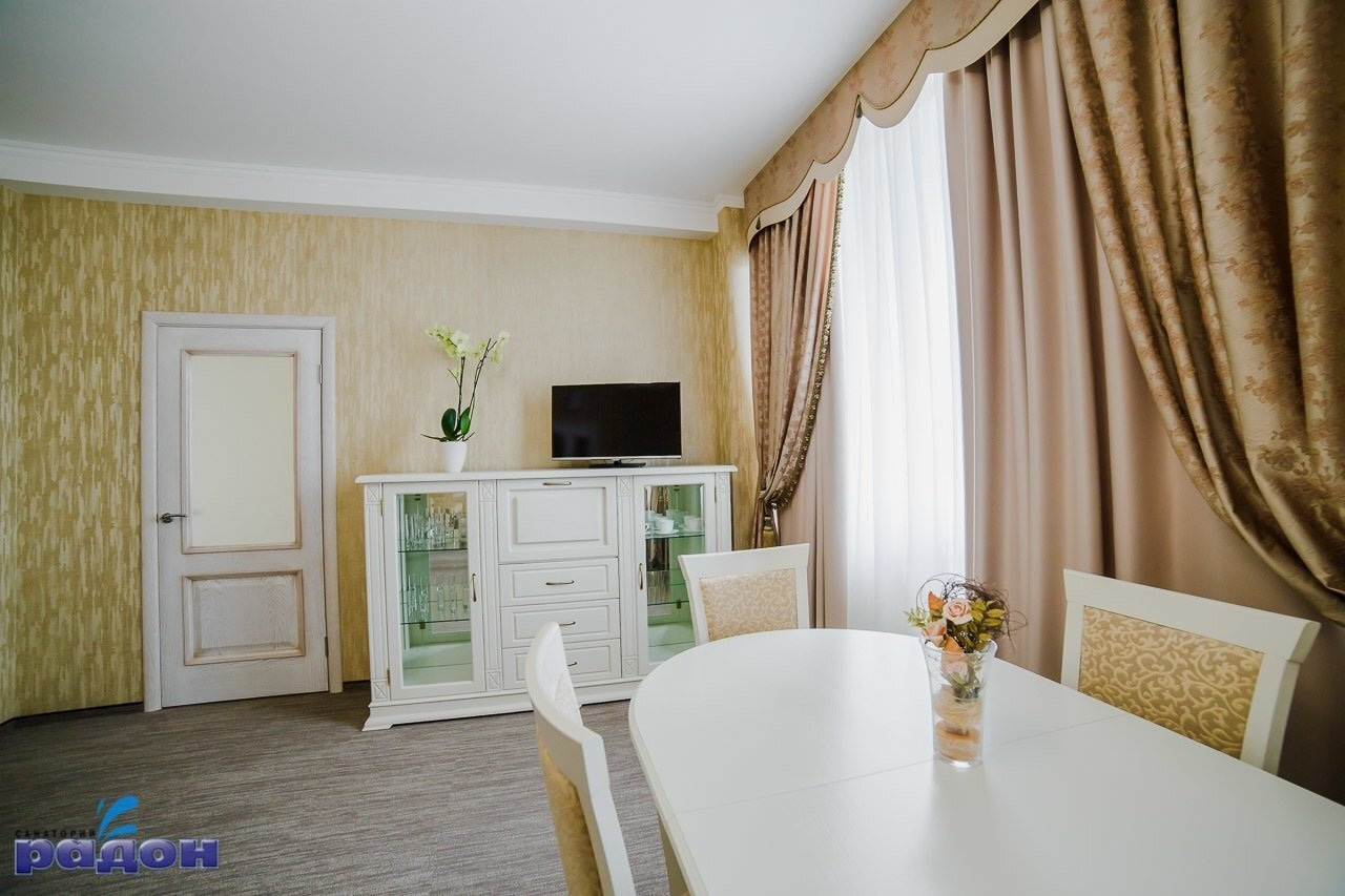 Посмотреть в галерее Люкс 2-комнатный, корпус 1