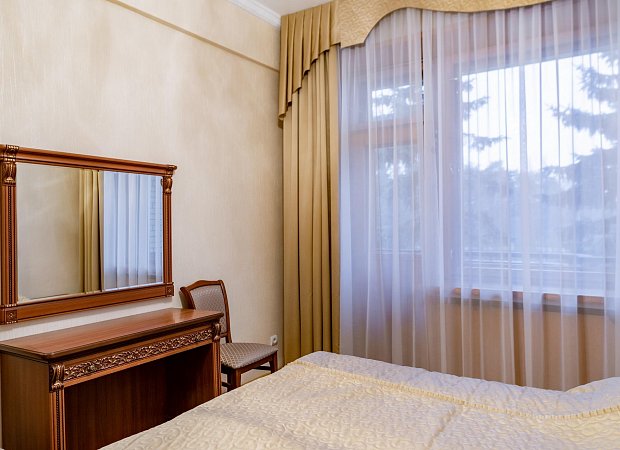 Люкс 2-местный 2-комнатный корпус №1