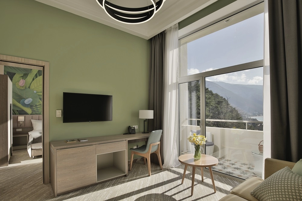 Посмотреть в галерее Lux 2-местный 2-комнатный Gagra/Sea view два балкона