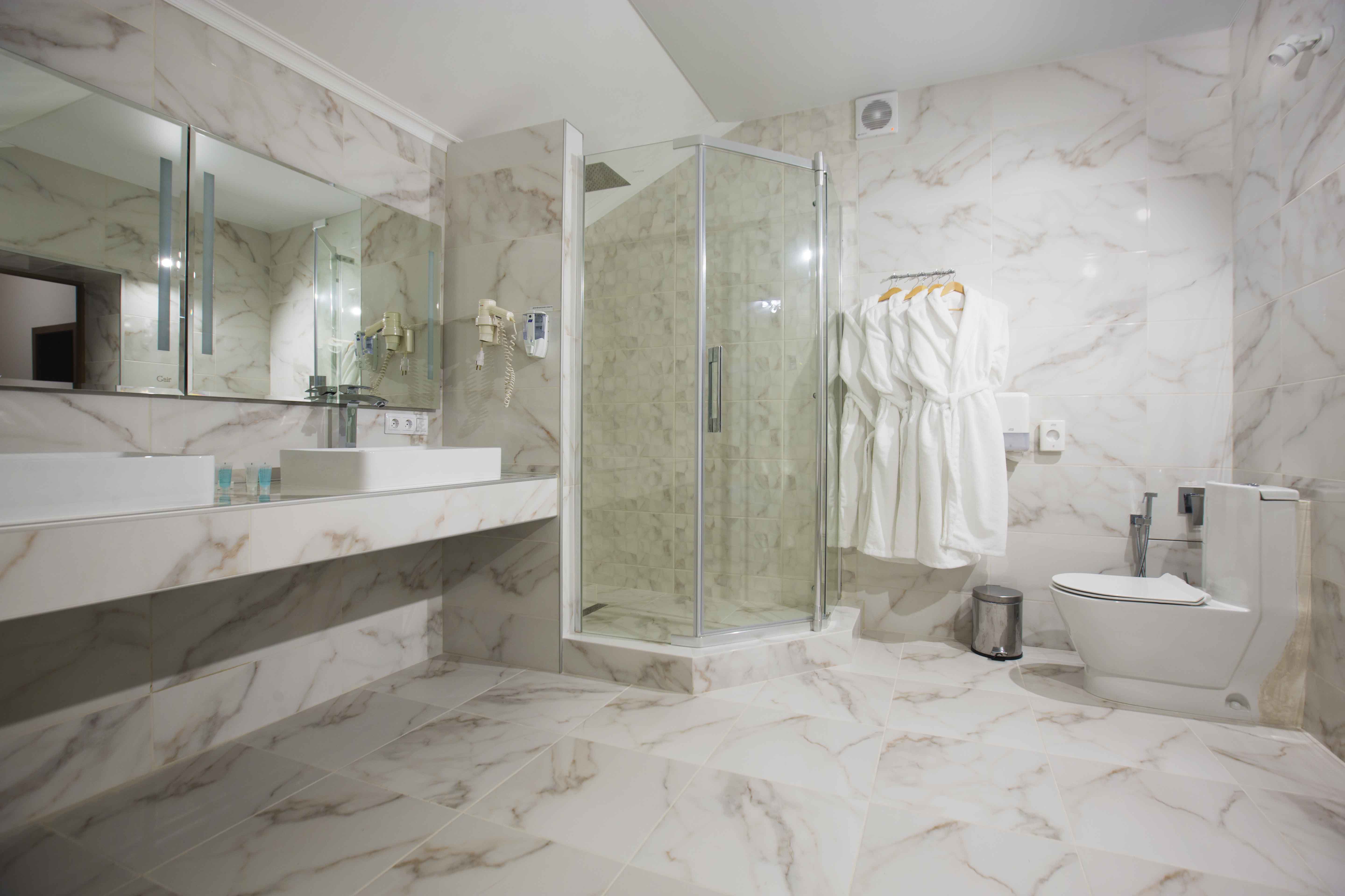 Полулюкс 4-местный 3-комнатный семейный