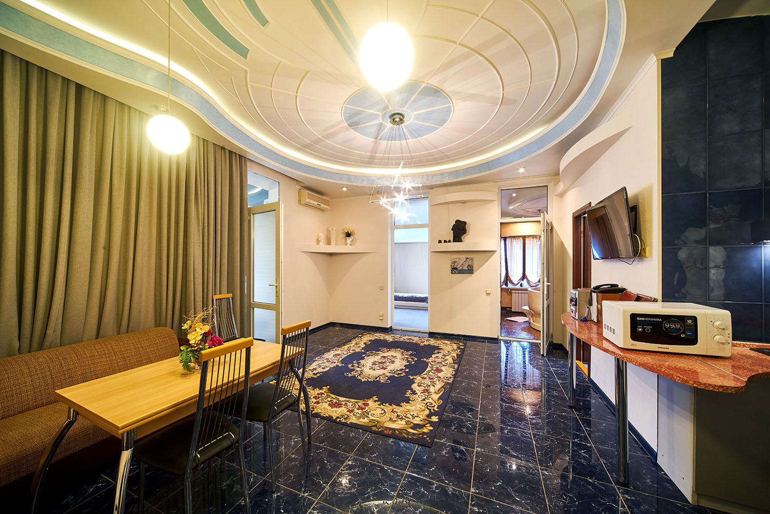 Посмотреть в галерее VIP Посейдон 2-местный 3-комнатный