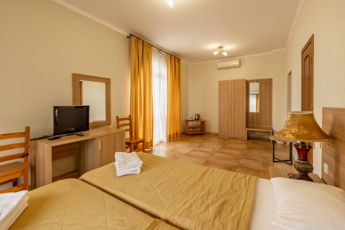 Улучшенный Стандарт Улучшенный с балконом