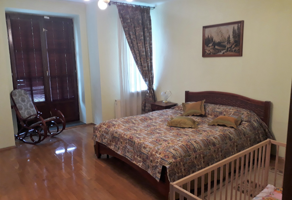 2-мест.(разм. в 6-мест.) коттедж №6