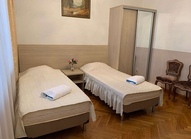 Посмотреть в галерее Стандарт с балконом, корпус 2
