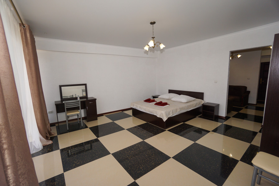 Люкс 2-местный 2-комнатный (Корпус Новый)