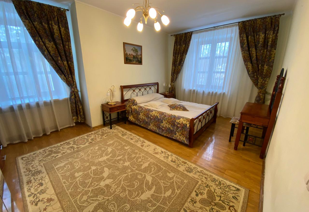 2-мест.(разм. в 6-мест.) коттедж №6