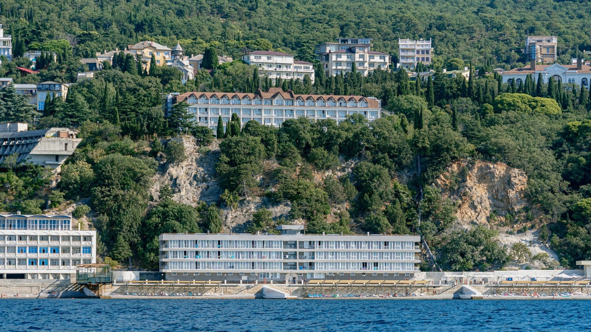 Посмотреть в галерее Люкс 2-комнатный, корпус 9