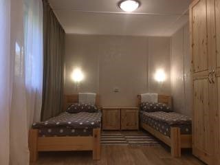 Шале 2-местный (2 этаж) первая комната