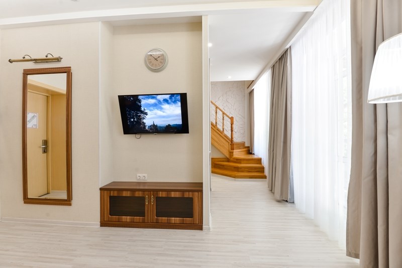 Посмотреть в галерее Suite 2-местный 3-комнатный 2-этажный