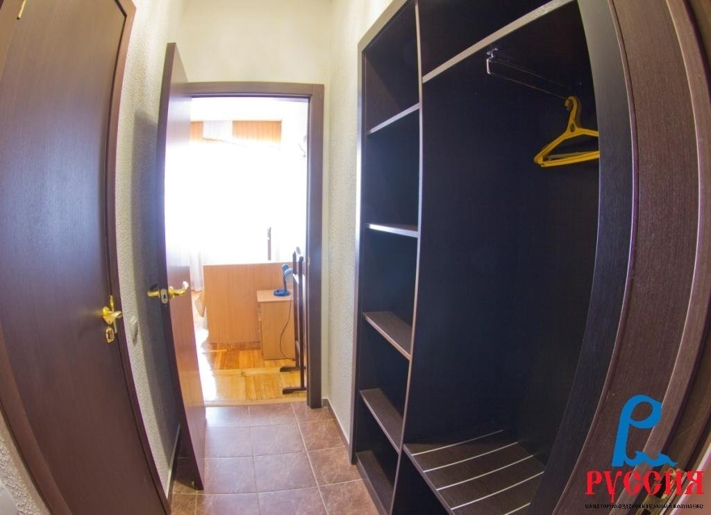 Стандарт Улучшенный, Главный корпус 