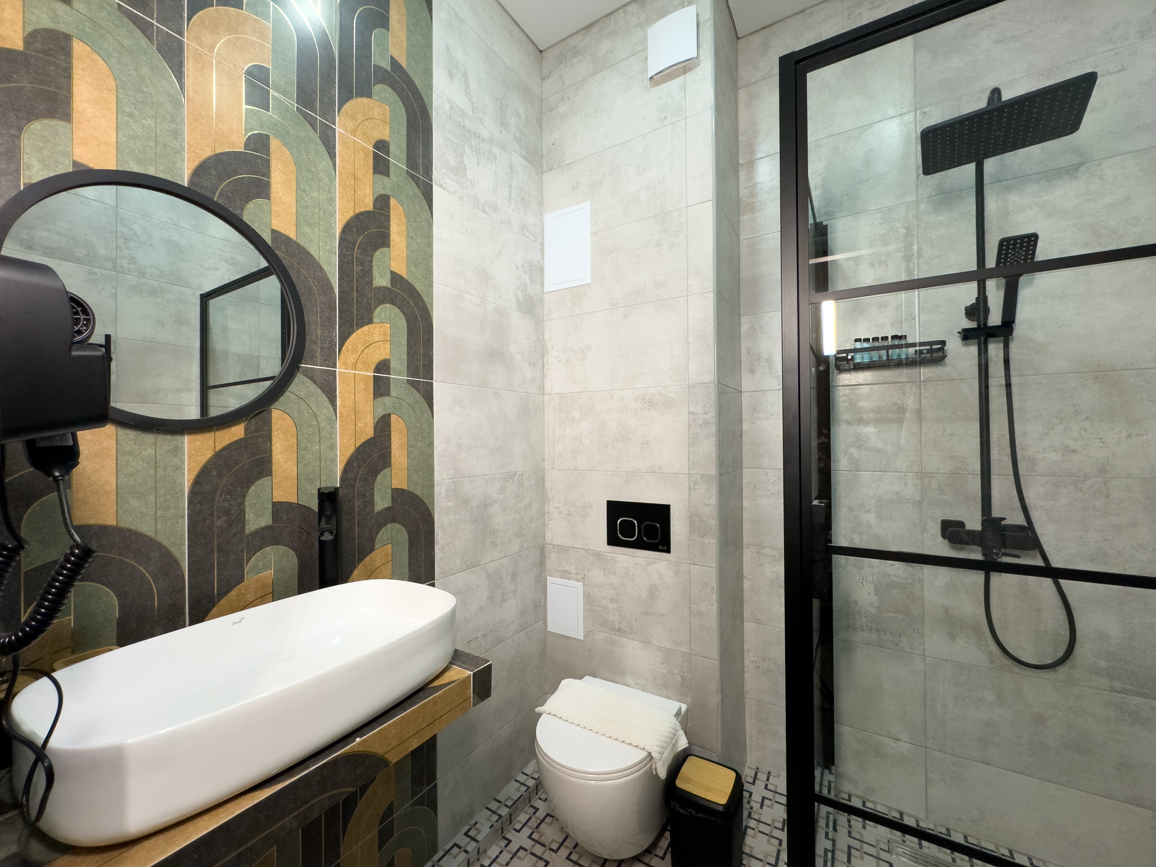 Люкс 2-местный 2-комнатный с балконом  корпус 2