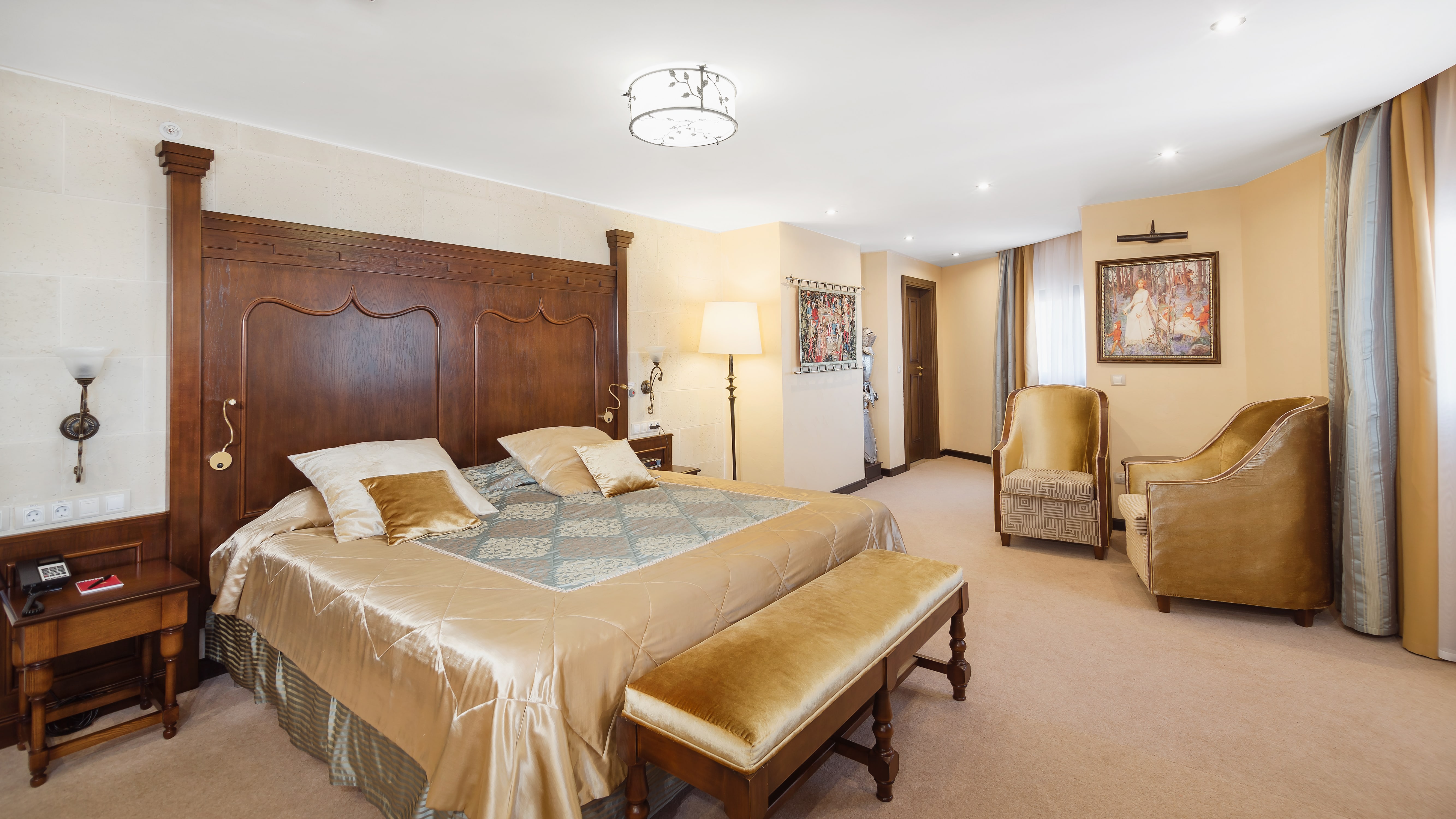 Люкс Короля 2-местный 2-комнатный