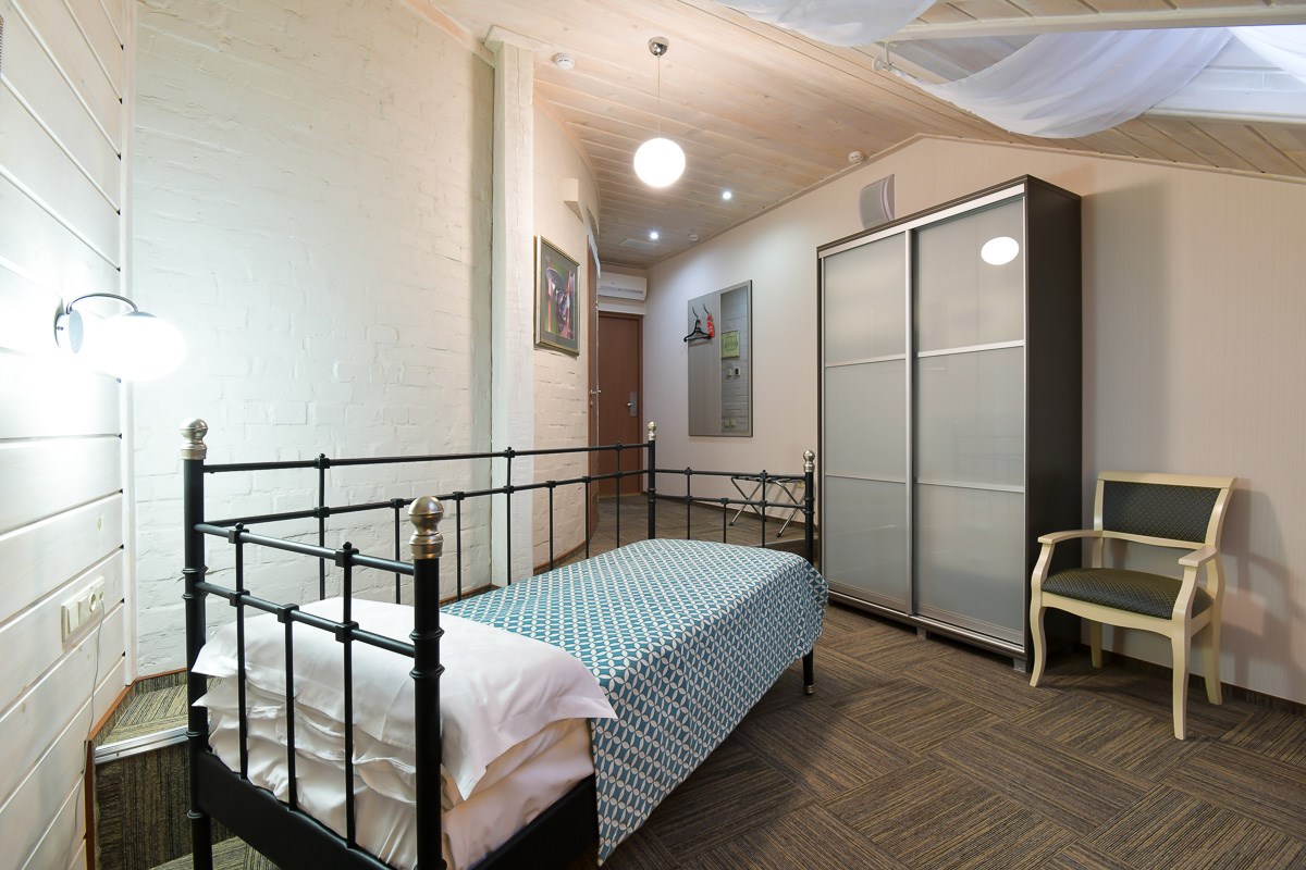 1 категория 1 местный Сингл