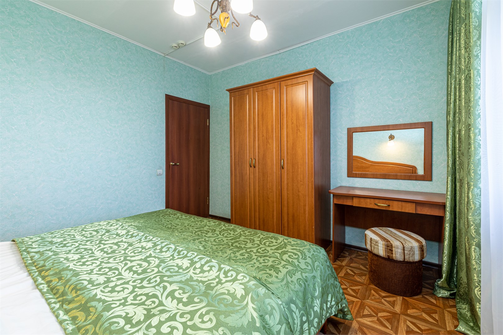 Посмотреть в галерее Семейный 2-мест.2-комн. 5,6,9 эт к.1