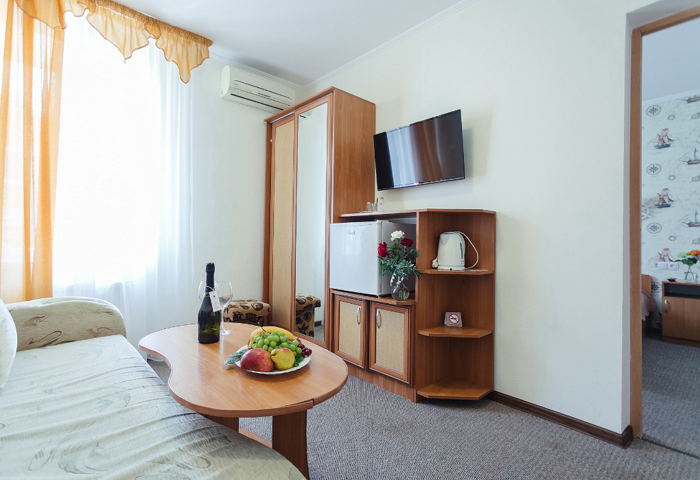 Посмотреть в галерее 2-мест.(разм. в 4-мест.) 2-комн.