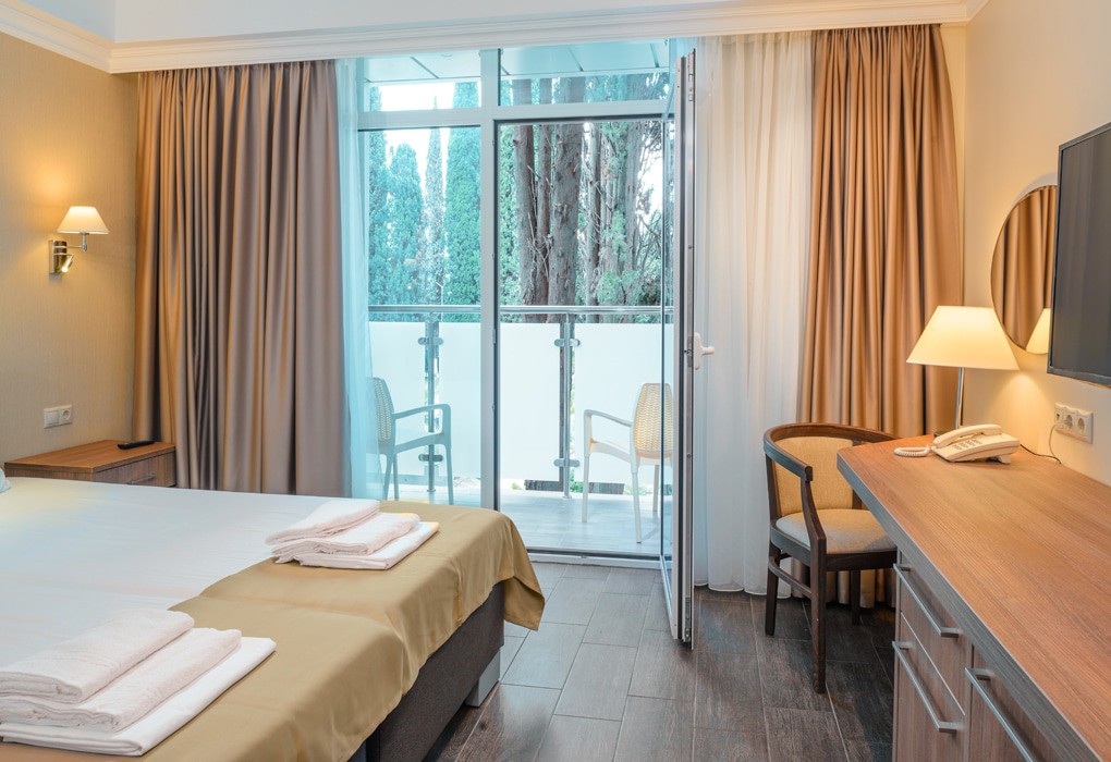 2-мест. станд. с балк. катег. А, главн. корп.