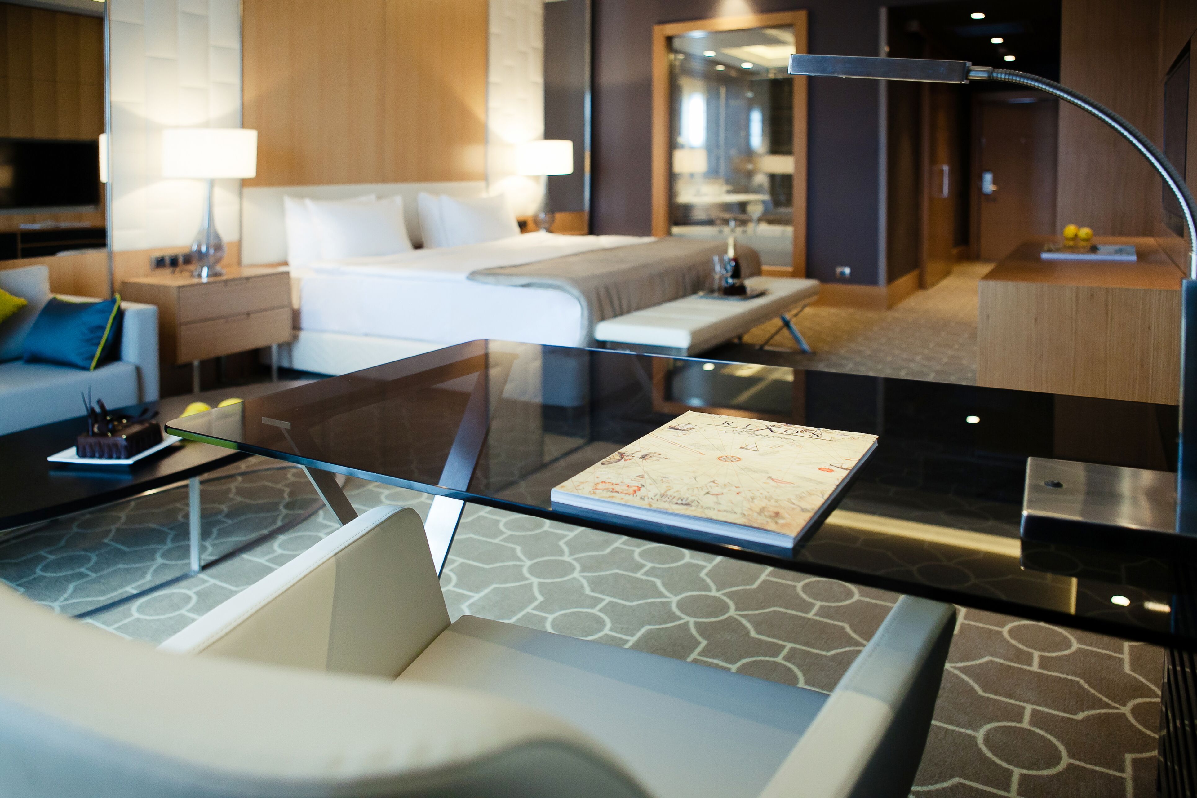 Супериор 2-местный КИНГ с видом на город