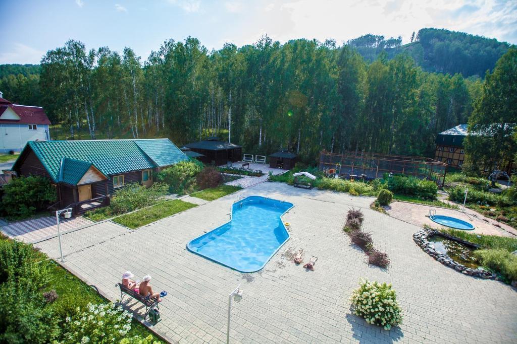 Бассейн
