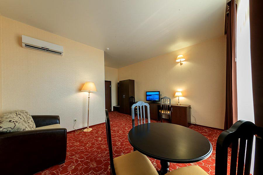 Люкс 2-местный 2-комнатный с видом на море и 2 балконами