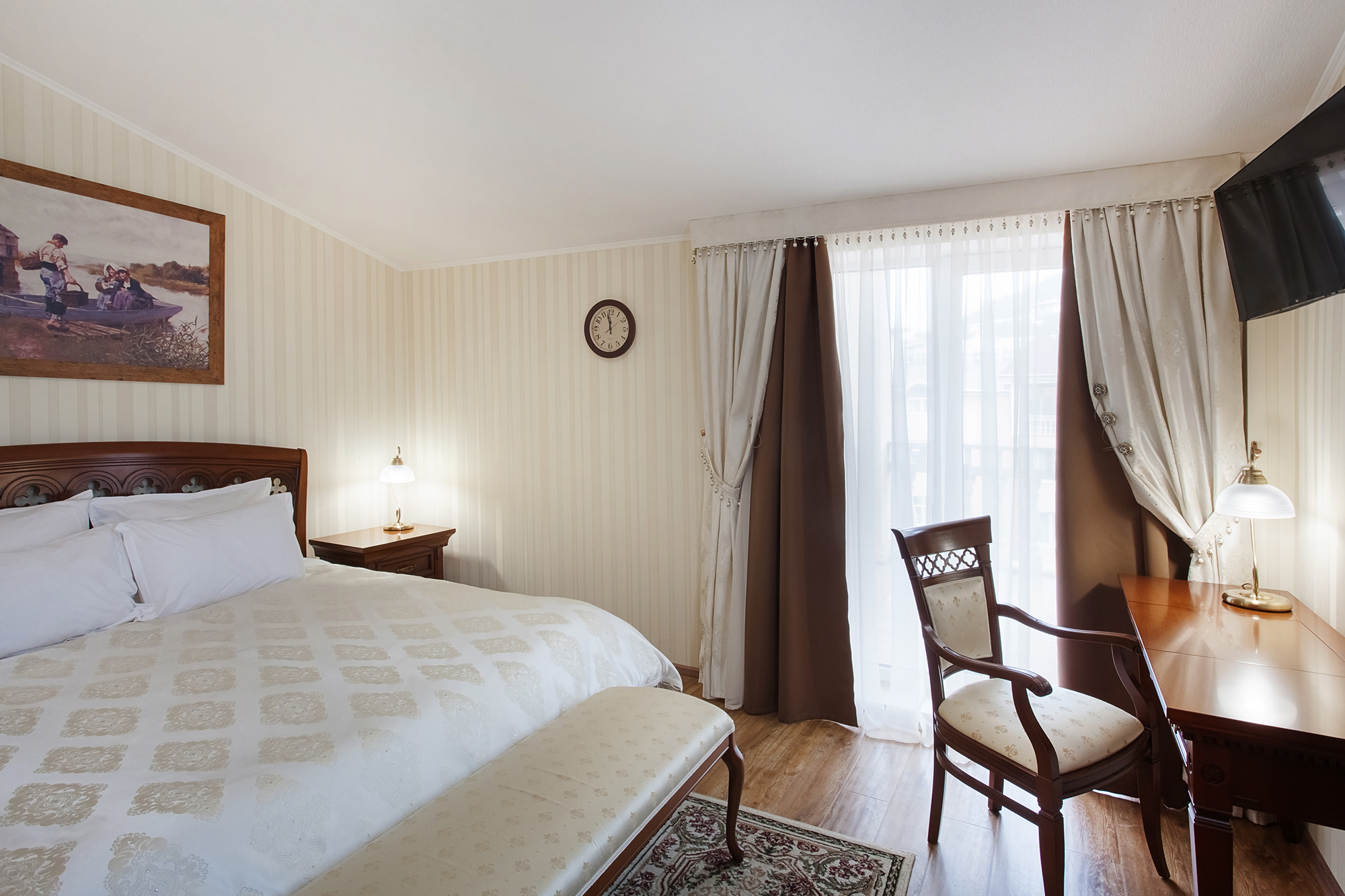 Suite 3х комнатный Сюит