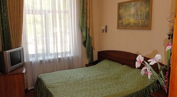 Стандартный с двуспальной кроватью