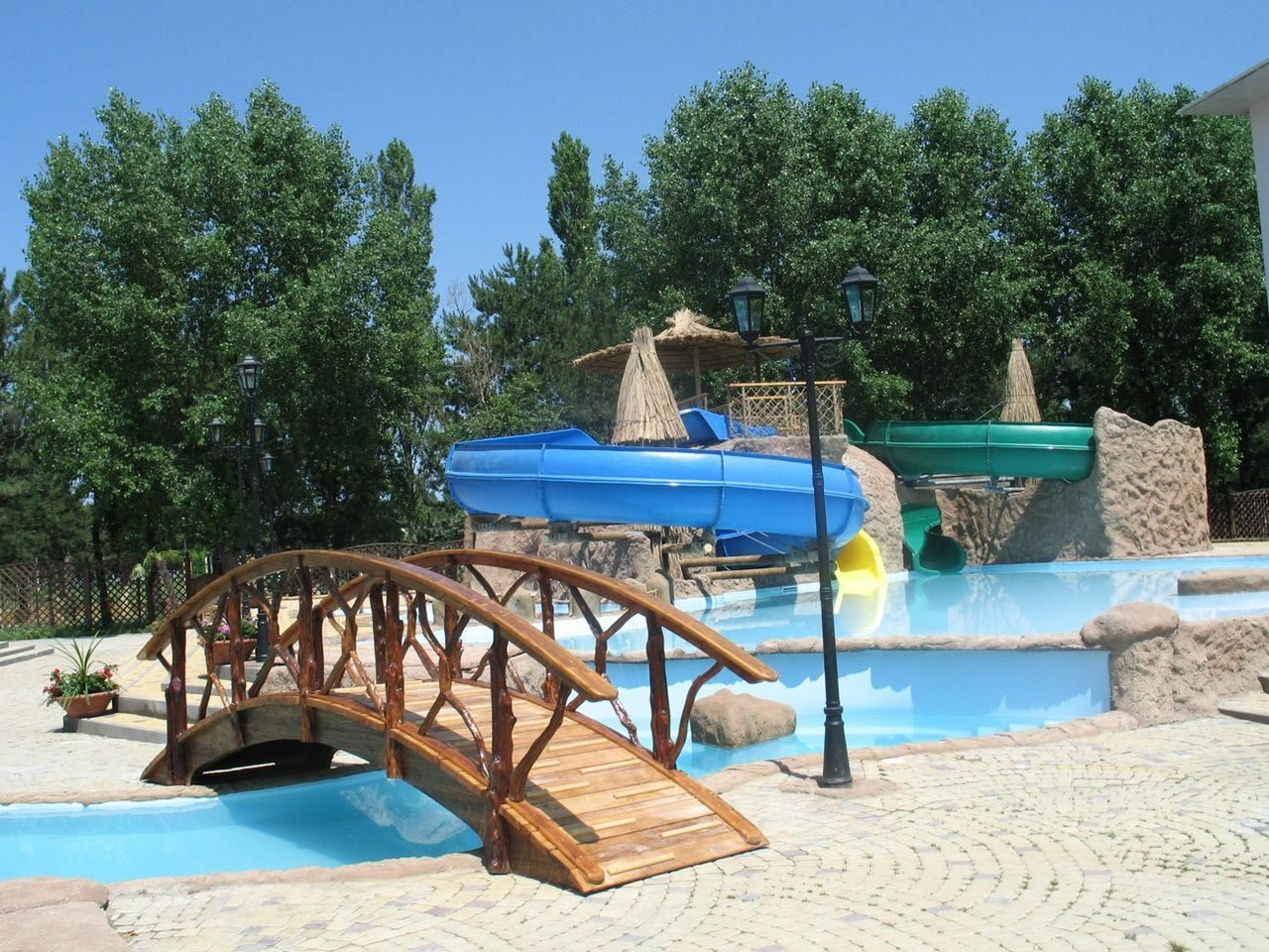 Бассейн