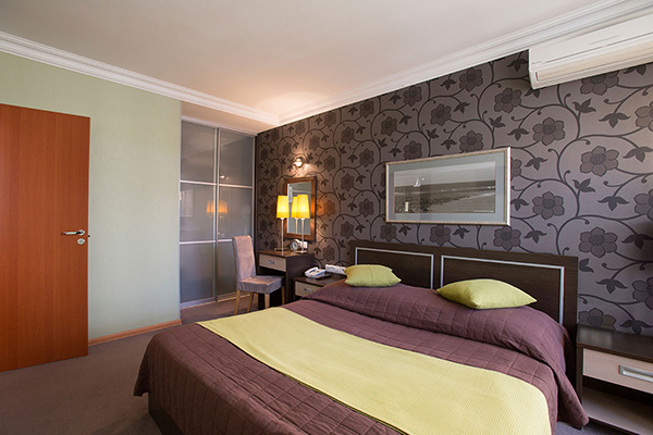 Люкс 2-местный 2-комнатный 3*