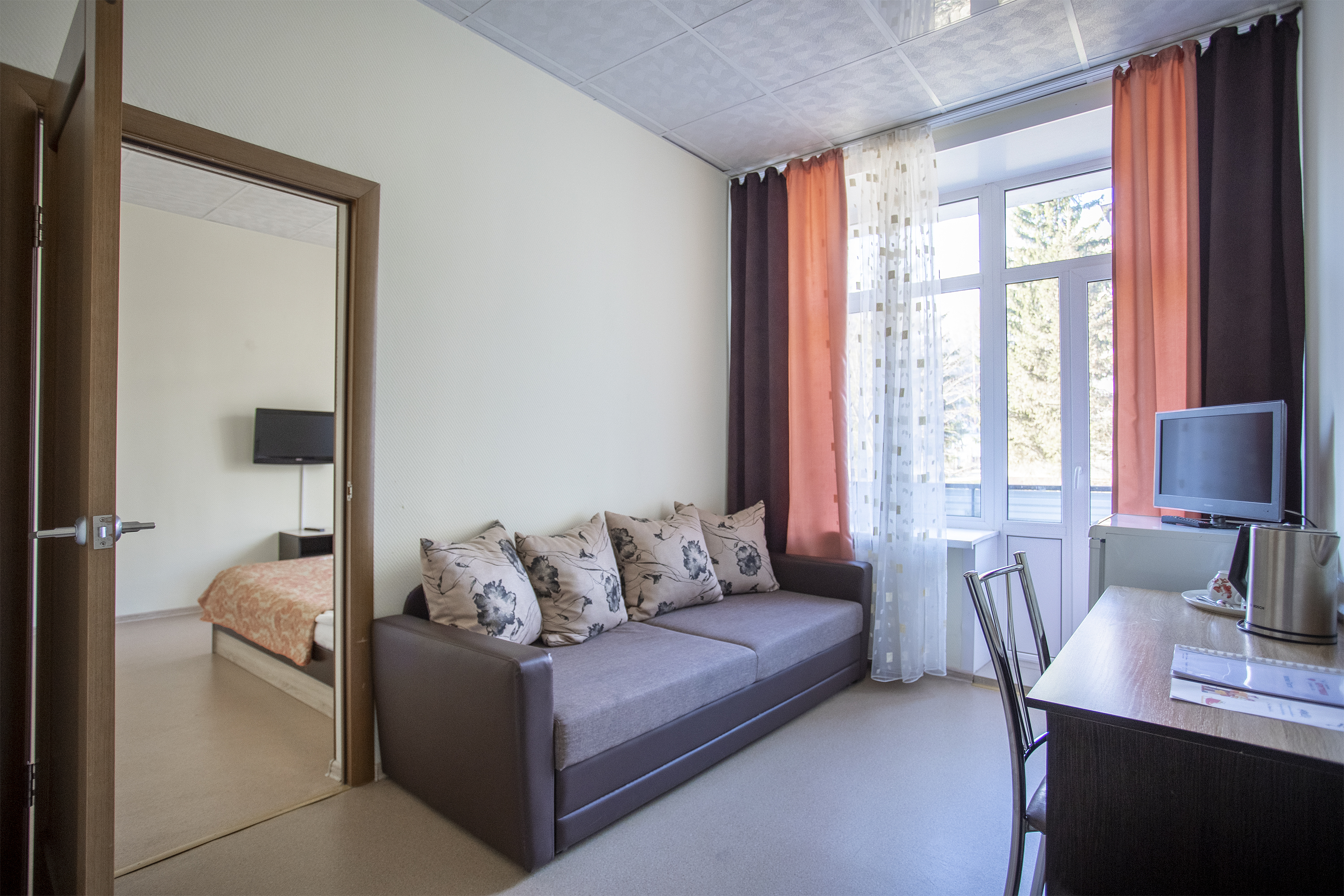 Посмотреть в галерее Junior Suite 2-местный 2-комнатный