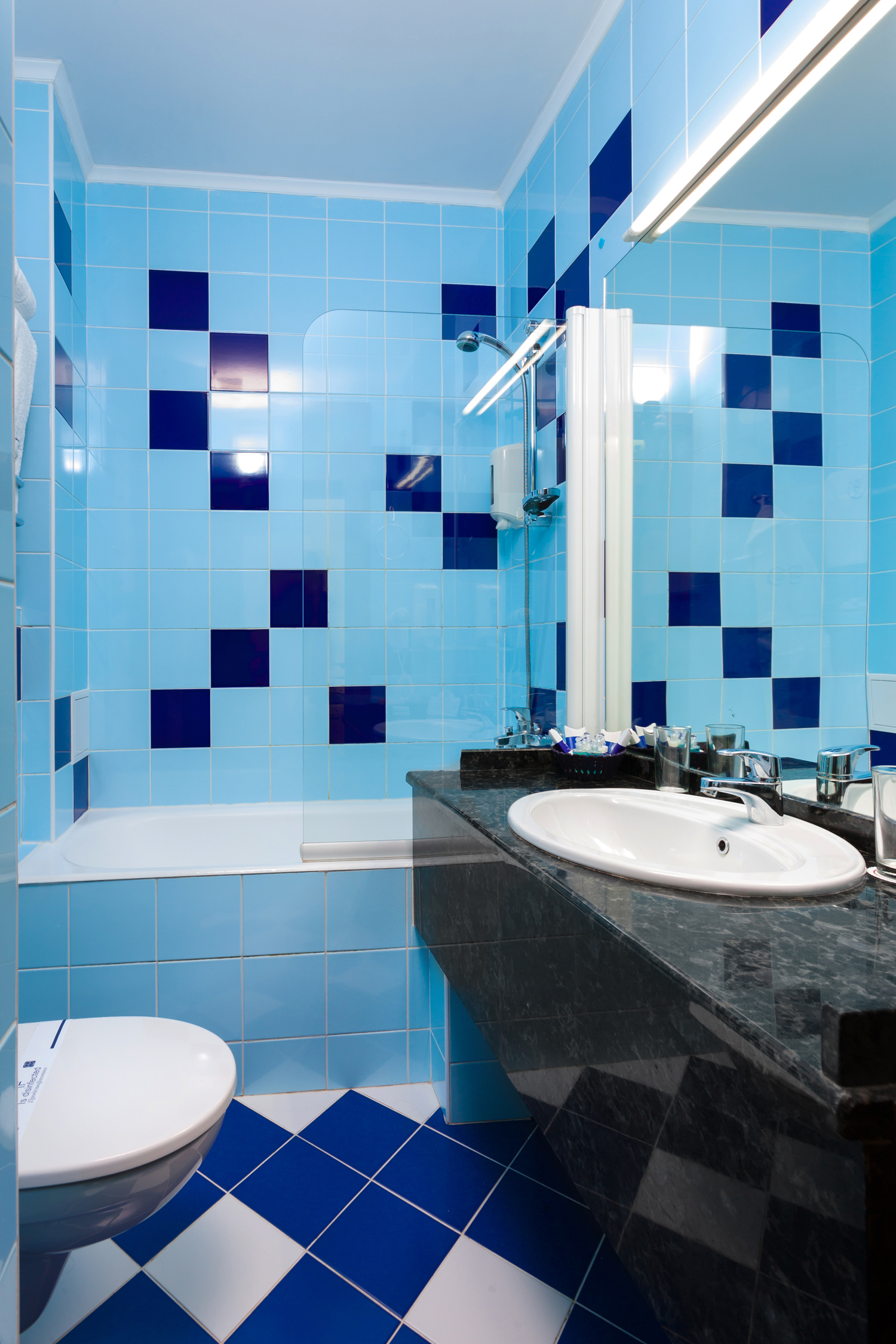 Посмотреть в галерее Suite 2 2-местный,2-комнатный (3-4 этажи)