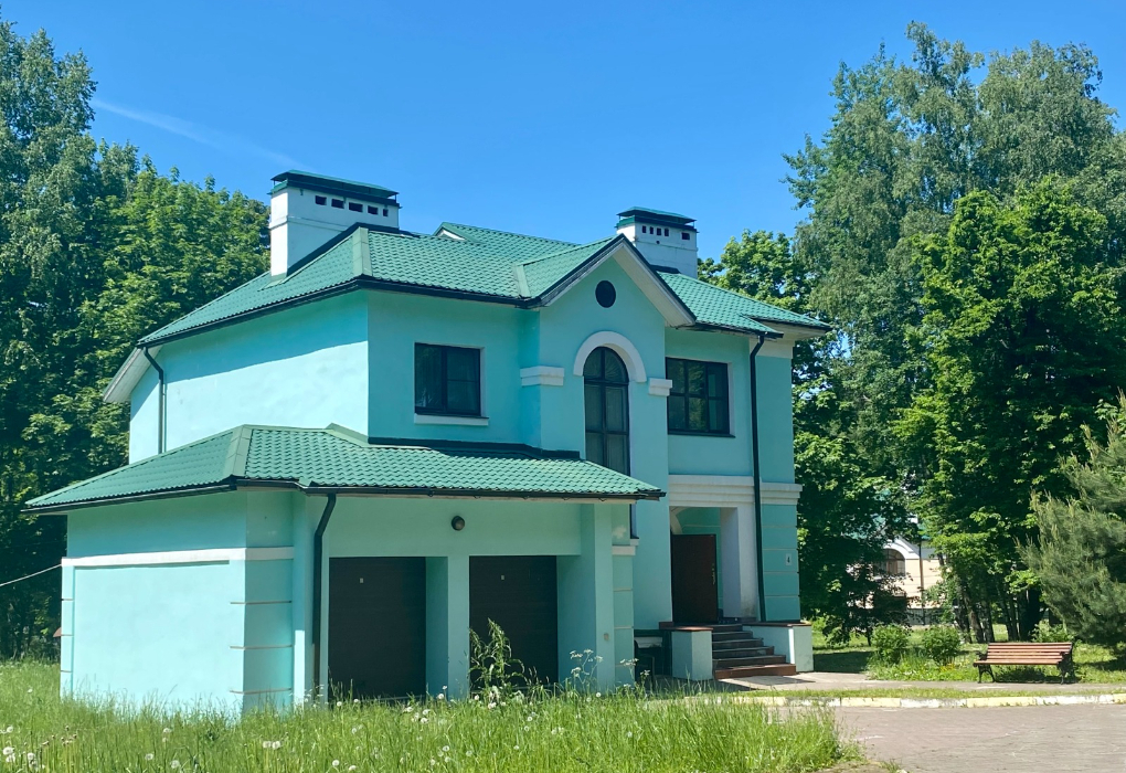 2-мест.(разм. в 6-мест.) коттедж №4