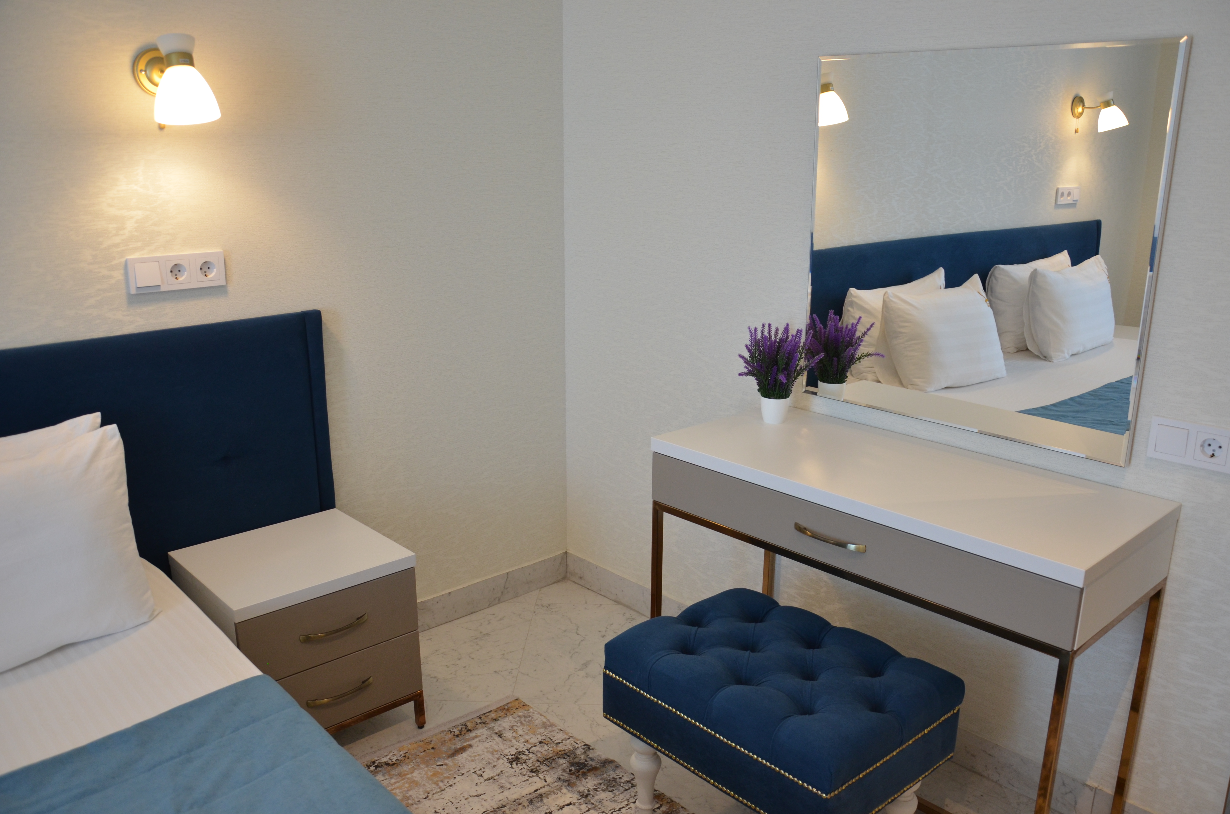 Люкс Стандарт 2-местный 2-комнатный корпус Бриз