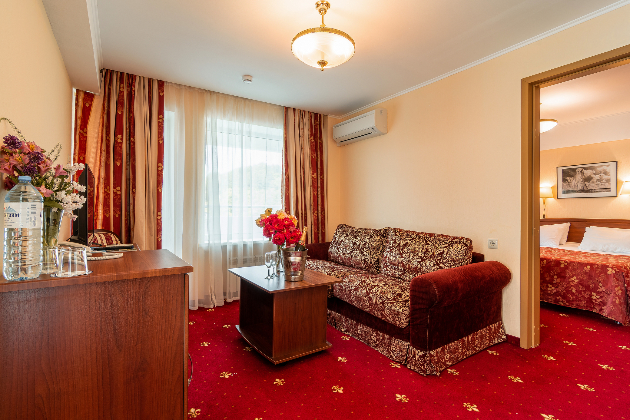 Посмотреть в галерее Улучшенный 2-местный 2-комнатный корп.1