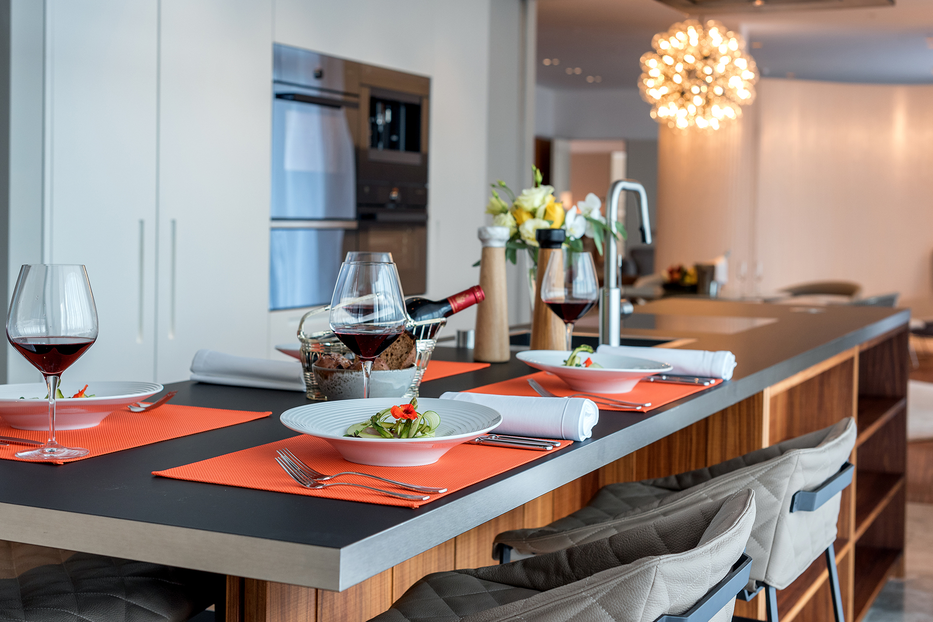 Посмотреть в галерее Suite Royal 6-местный 4-комнатный