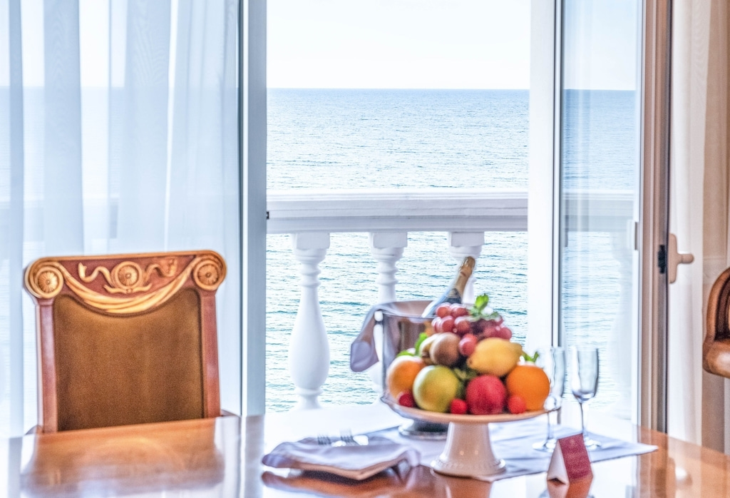 Люкс вид на море и балкон