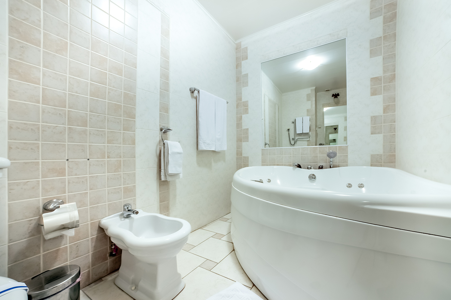 Посмотреть в галерее VIP Херсонес 2-местный 3-комнатный