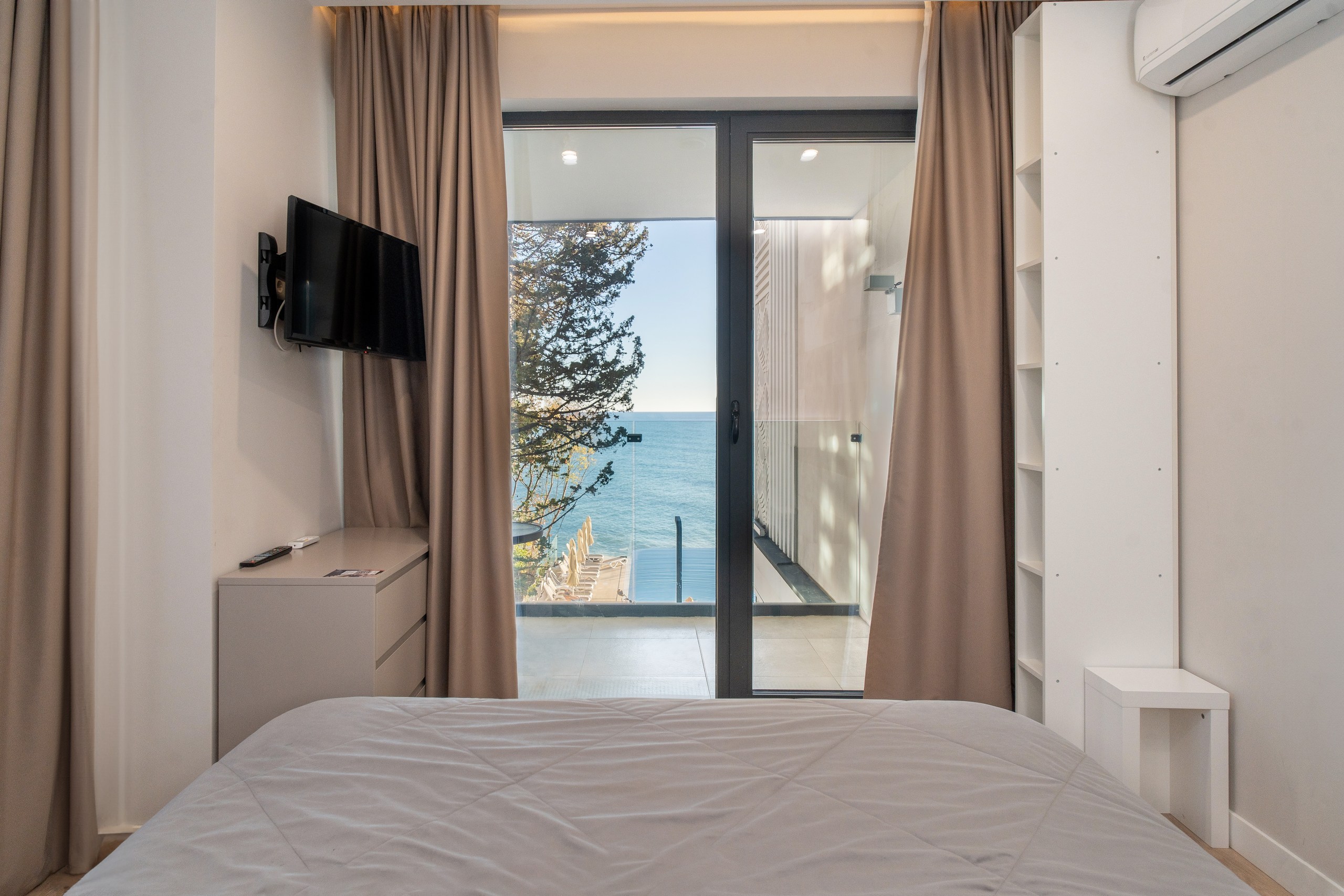 Делюкс Делюкс с видом на бассейн