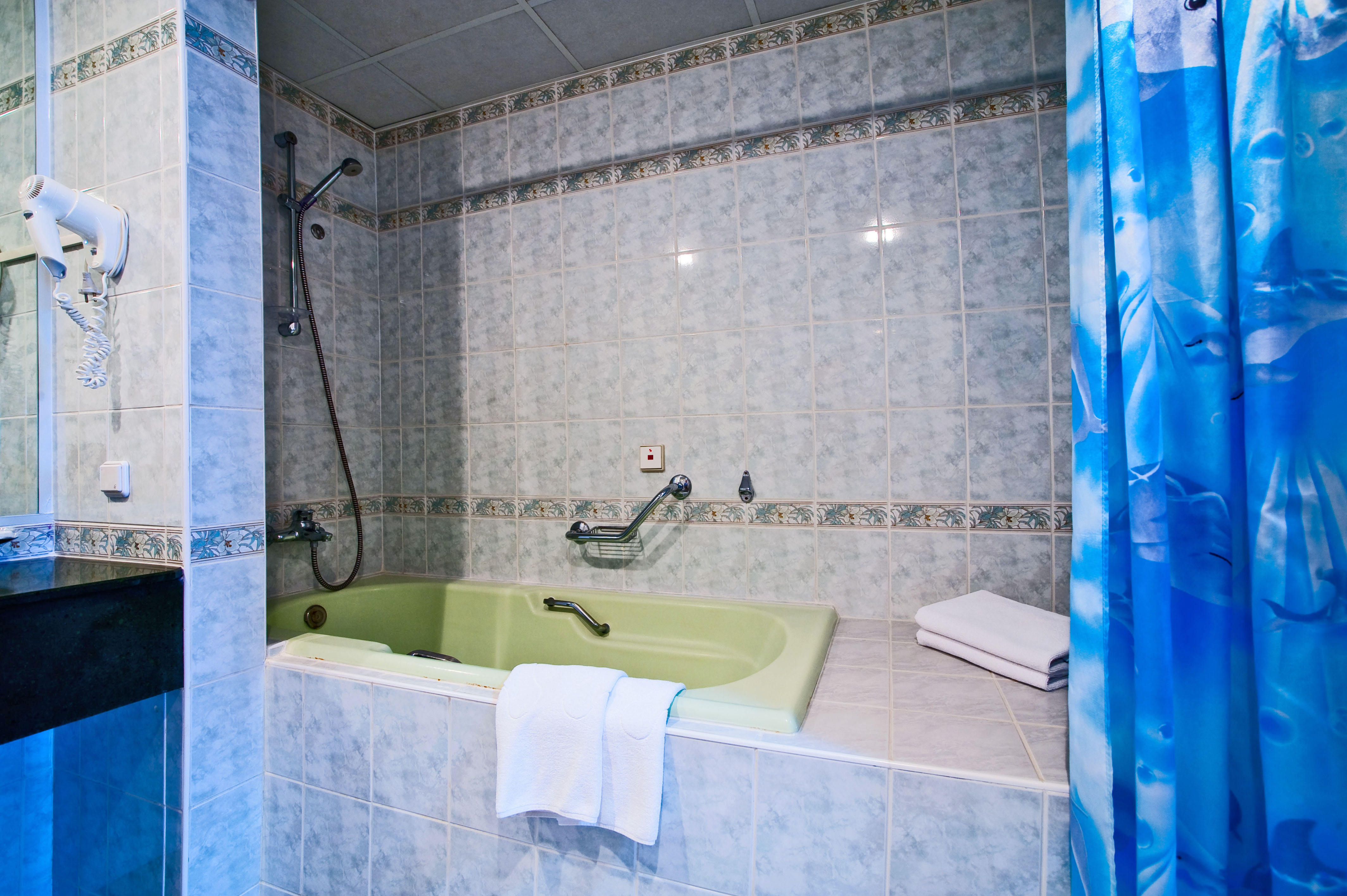 Посмотреть в галерее Люкс 2-местный 2-комнатный, корпус 2