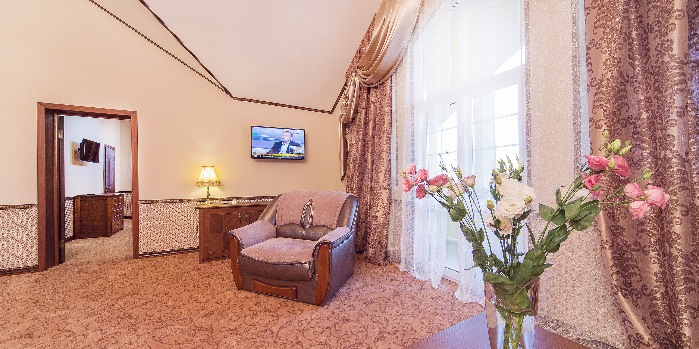 Посмотреть в галерее Apartament 4-местный 3-комнатный Apt