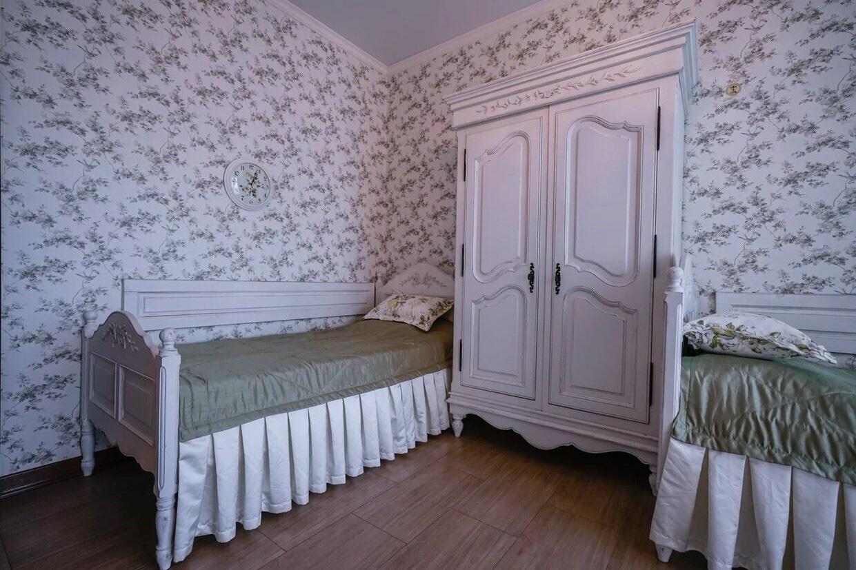 Standart Classic, Villa