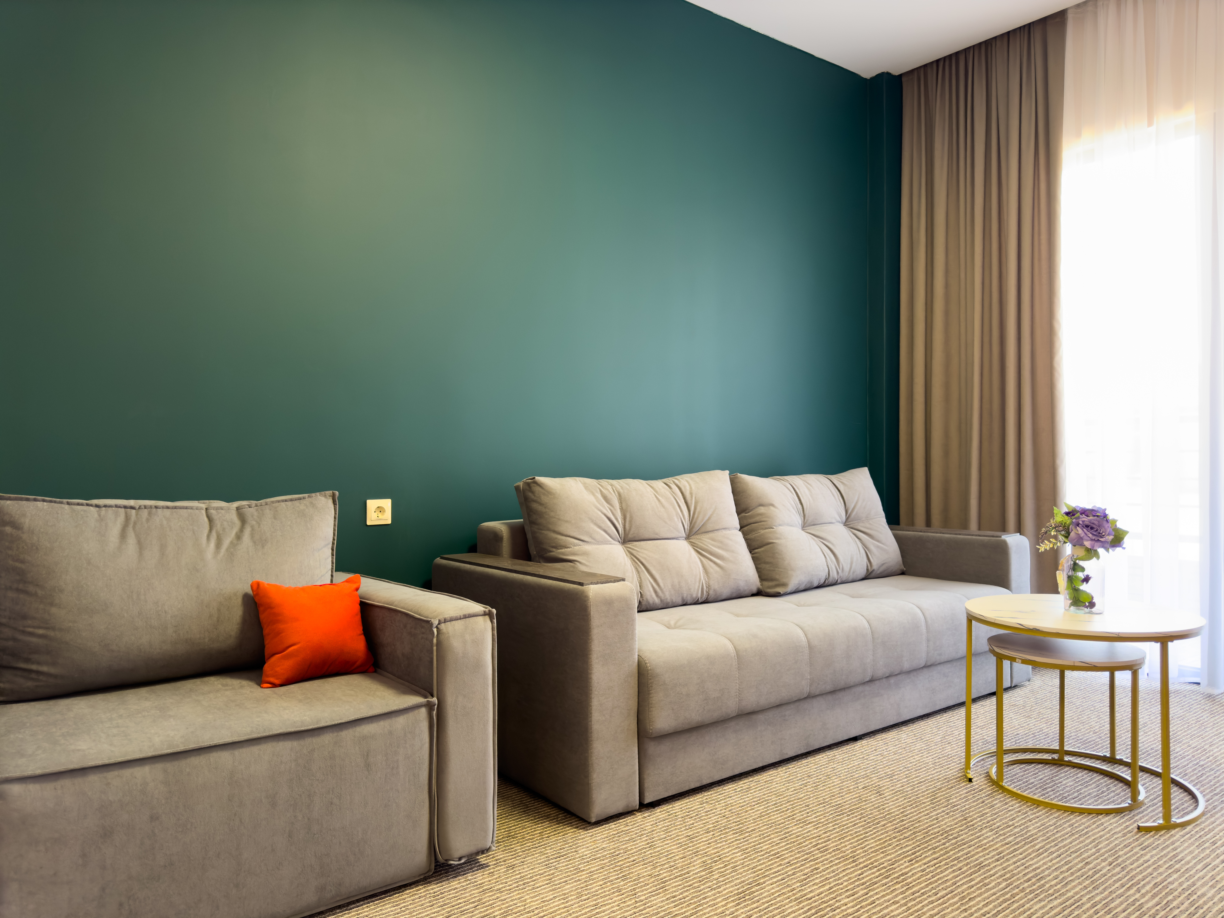 Люкс 2-местный 2-комнатный с балконом  корпус 2