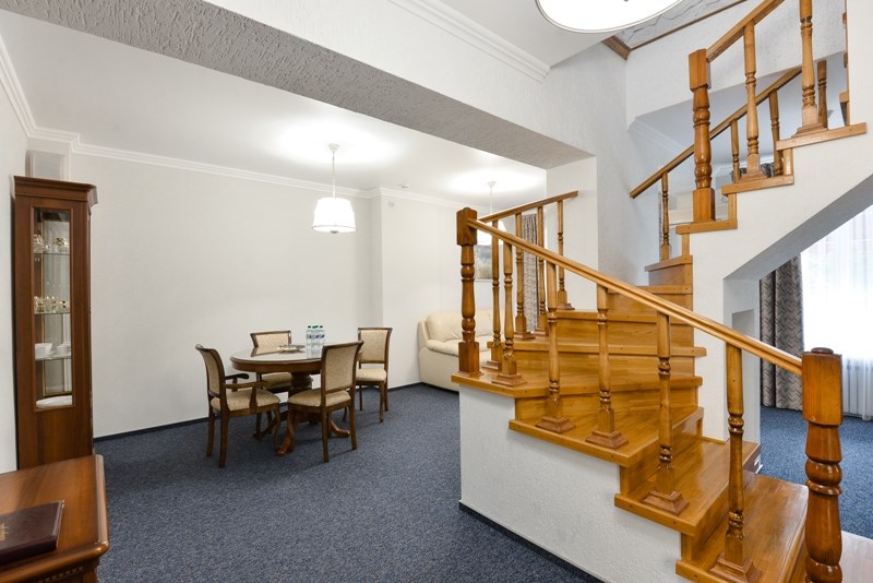 Посмотреть в галерее Suite 4 комнатные 2 этажные №314,308