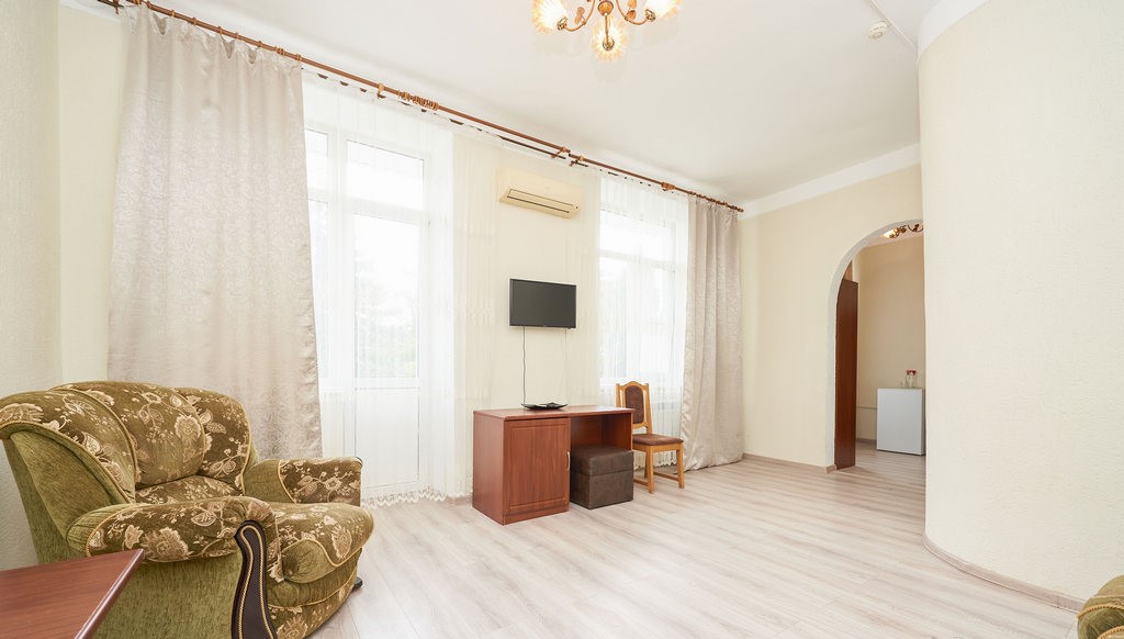 Люкс 2-комнатный,2-местный