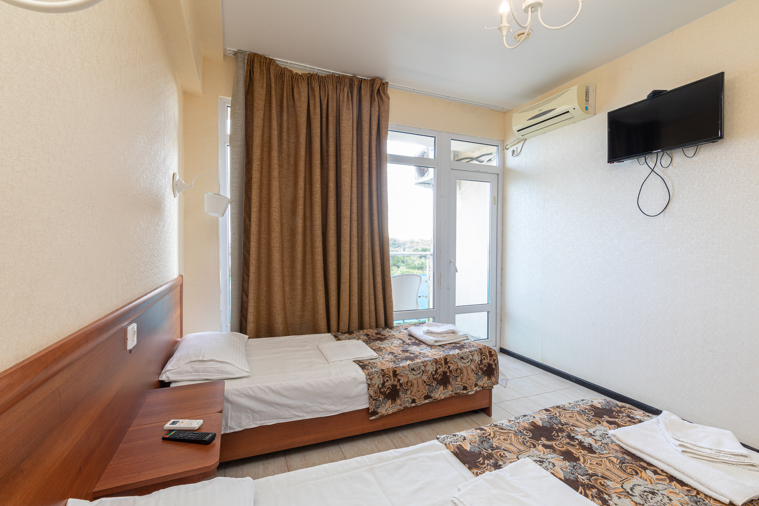 Стандартный 2-местный 1-й категории (с ремонтом, балкон)