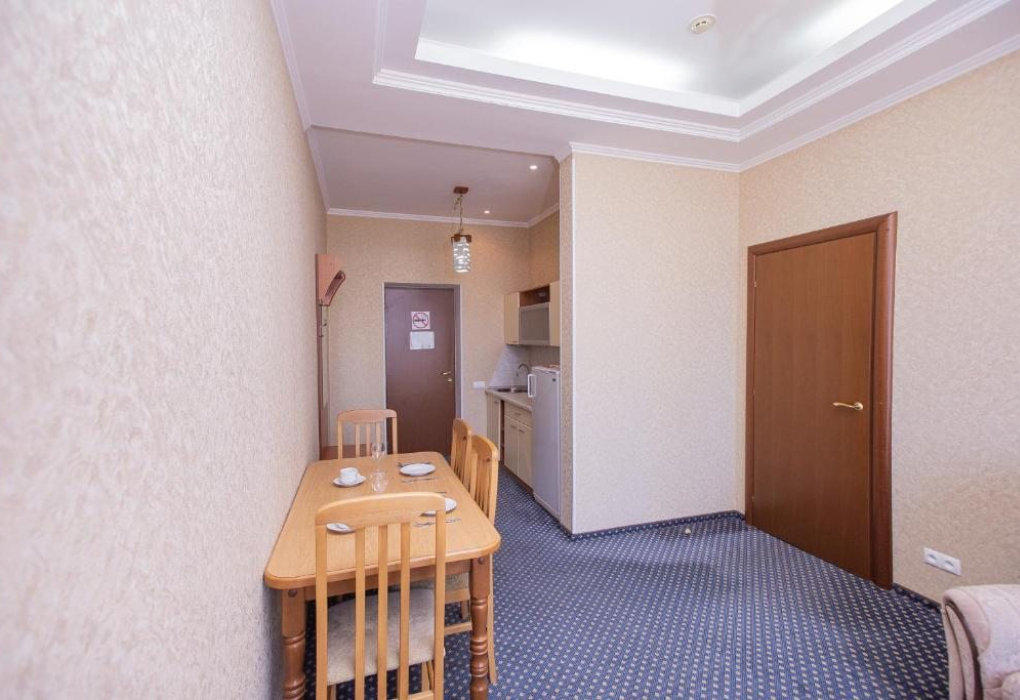 2-мест.(разм. в 3-мест.) люкс с балк.