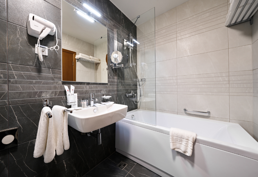 2-мест.(разм. в 3-мест.) 2-комн. апартамент с кухней, корп. 1