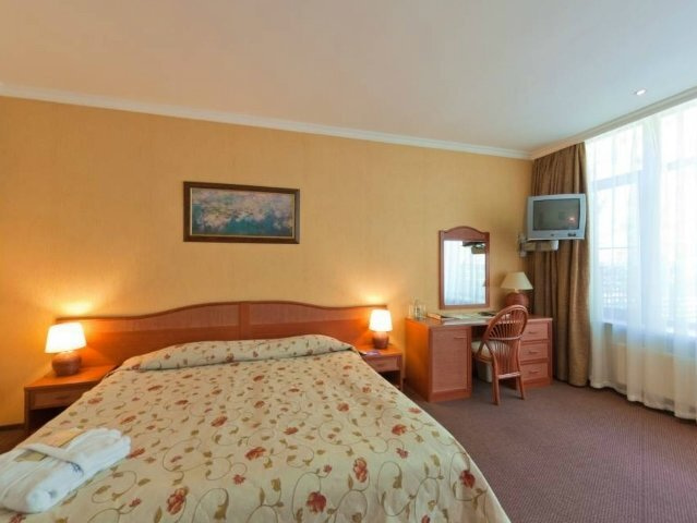 Сьют 4-местный